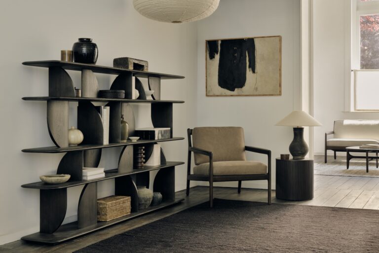 ikonik-console-geometric-1